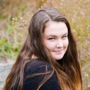 Meet your Posher, Deanna